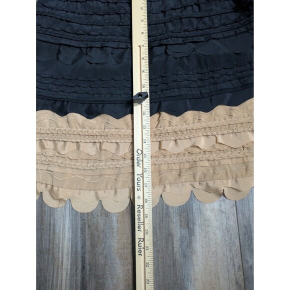 Anthropology MAUVE Scallop Heam Mini Skirt Size 6 Tan Black Tiered Layered - Picture 5 of 8